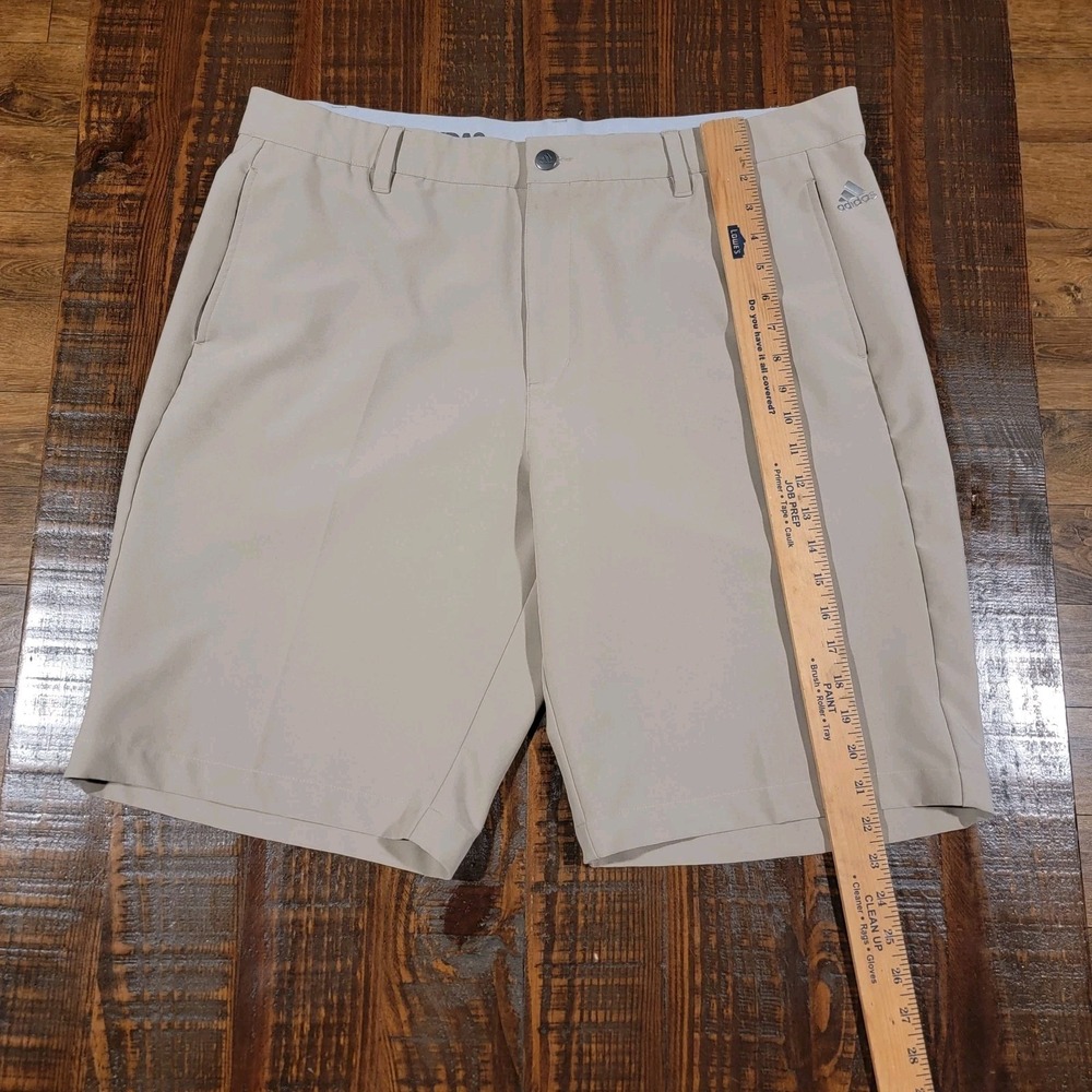 Adidas Mens Ultimate365 Golf Shorts Tan Khaki Stretch Size 40 BC3995